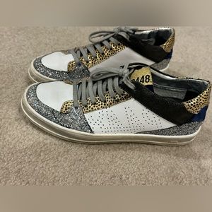 P448 Sneakers size 7